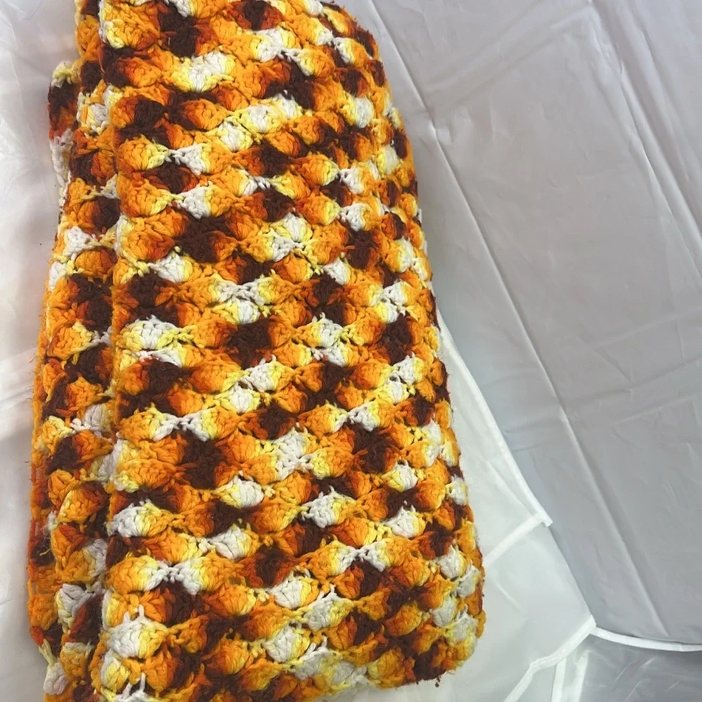 Throw crochet afghan 80 x45 Blanket Handmade - Picture 10 of 13